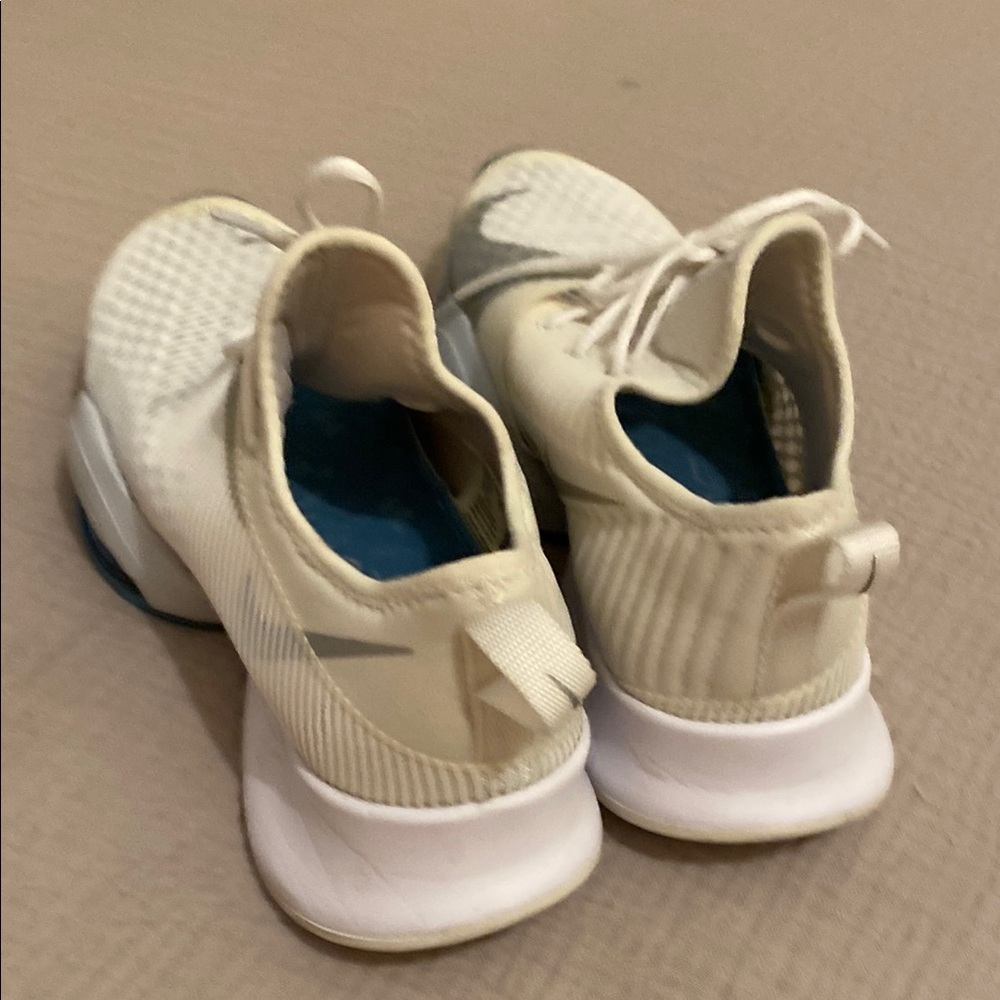 NIKE SUPERREP Off-White and Light Gray Running Shoes. Size 7.5 - Picture 3 of 13